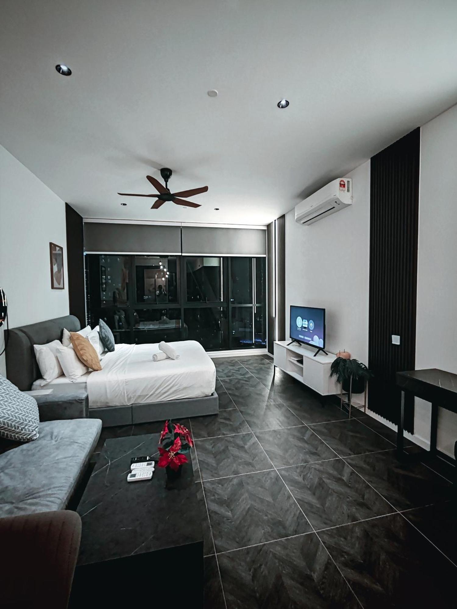 Scarletz Suites Klcc By Luxe Suites Kuala Lumpur Phòng bức ảnh